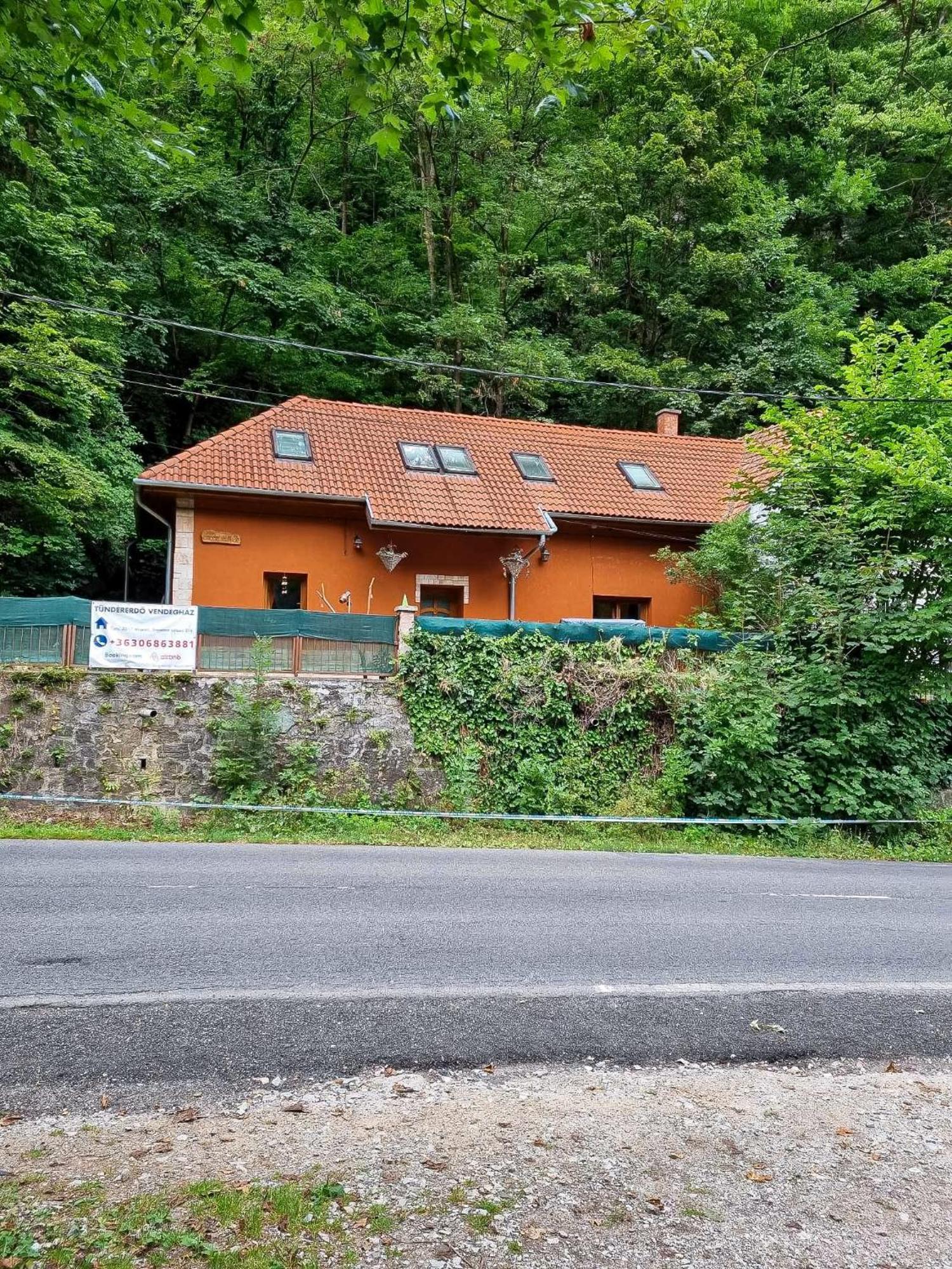 Tuendererdo Vila Miskolc Exterior foto