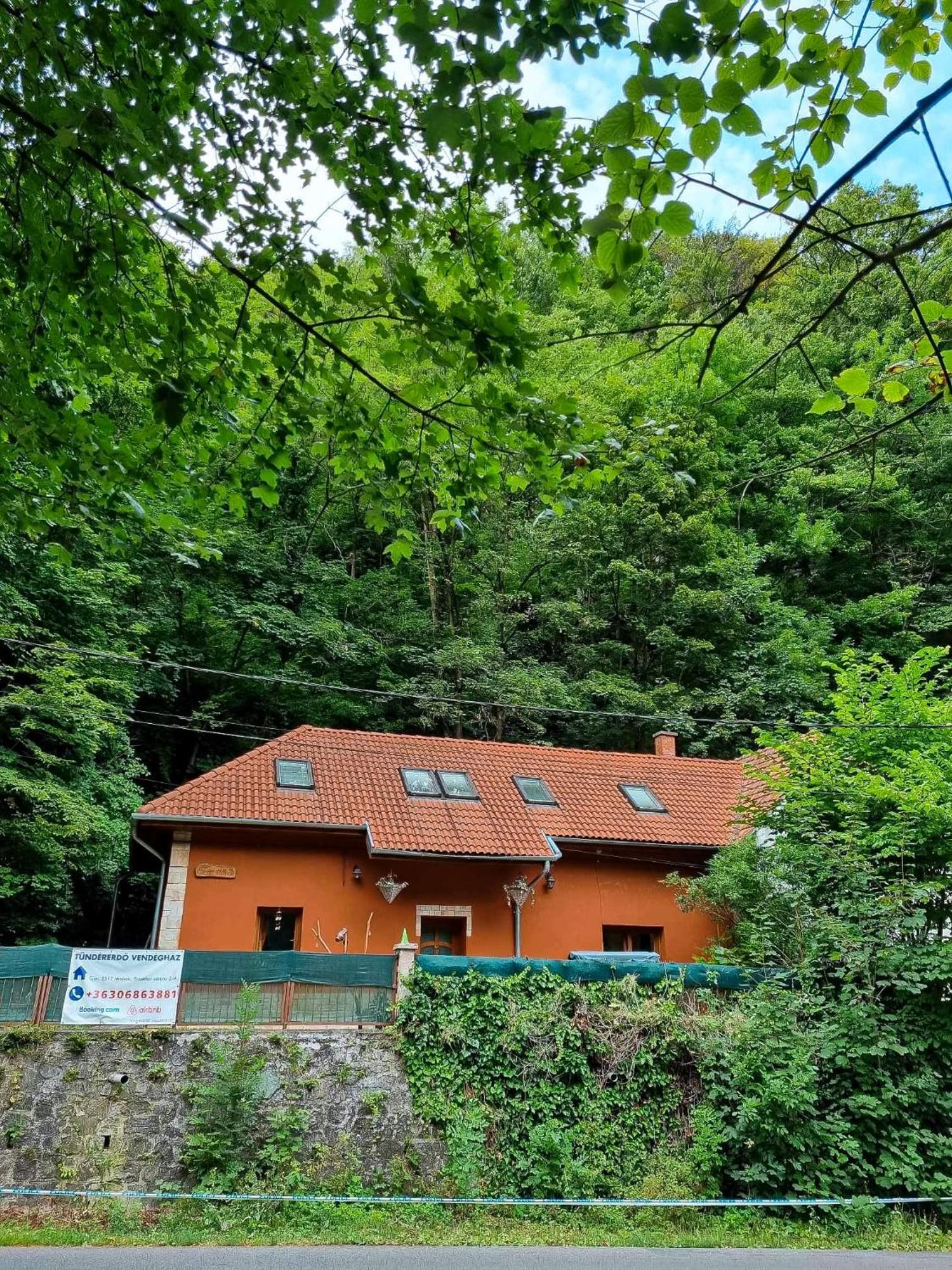 Tuendererdo Vila Miskolc Exterior foto